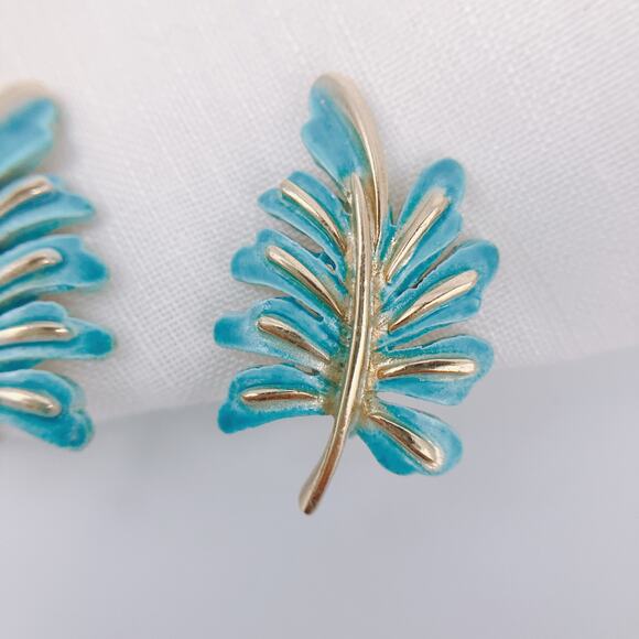 VTG Signed Coro Blue Enamel Gold Tone Leaf Clip-On Earrings 1950s 1960s Jewelry - Picture 3 of 8
